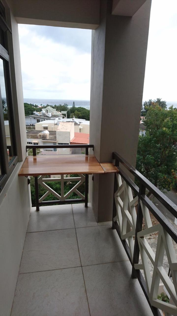 Luxor Appartement Flic en Flac Exterior photo